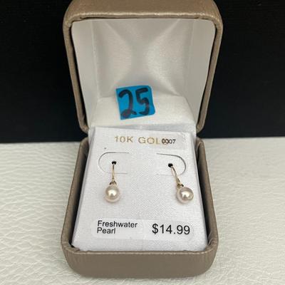 Freshwater Pearl earrings 10K GOLD 
