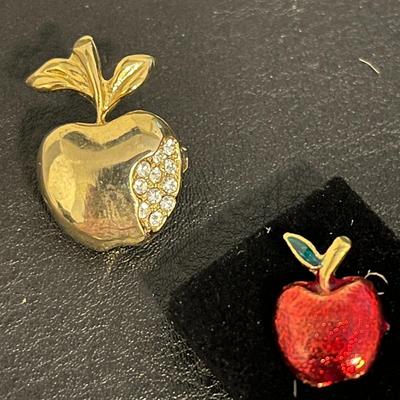 Red Colorblock Clip-on Earrings & Two Apple Brooch Pins