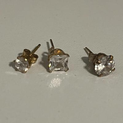 Vintage "Mother" Brooch Pin Gold Tone With clip-on earrings, and Studs