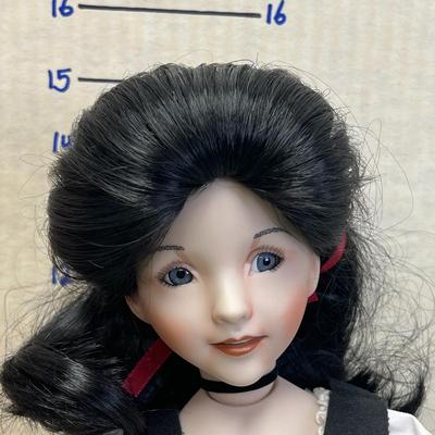 Snow White "Heroines from the Fairytale Forest" Dianna Effner Porcelain Doll