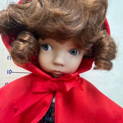 Little Red Riding Hood "Heroines from the Fairytale Forest" Dianna Effner Porcelain Doll