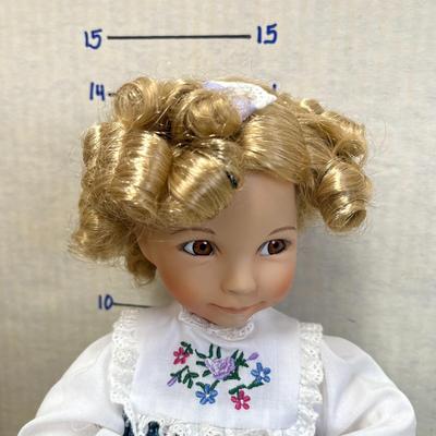 Goldilocks "Heroines from the Fairytale Forest" Dianna Effner Porcelain Doll