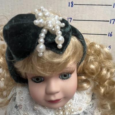 1997 Limited Edition - Victorian Rose Collection Porcelain Doll