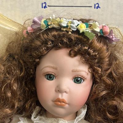 LITTLEST ANGEL PORCELAIN DOLL SITTING W/ WIRED WINGS