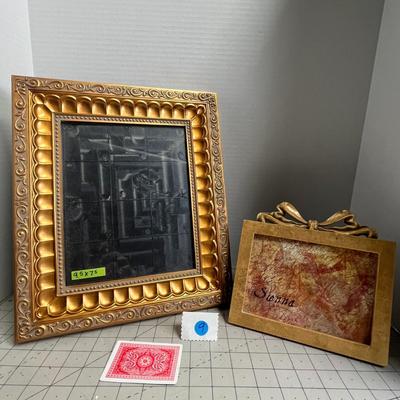 2 Different Photo Frames