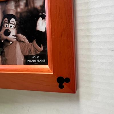 Disney Parks Exclusive Mickey Mouse Icon Beveled Cherry 3 Photo Frames