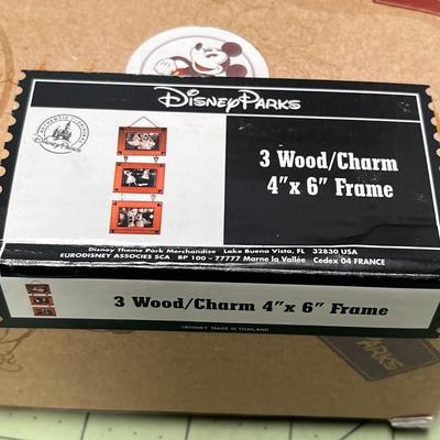 Disney Parks Exclusive Mickey Mouse Icon Beveled Cherry 3 Photo Frames