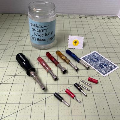 Small Socket Wrench Handler