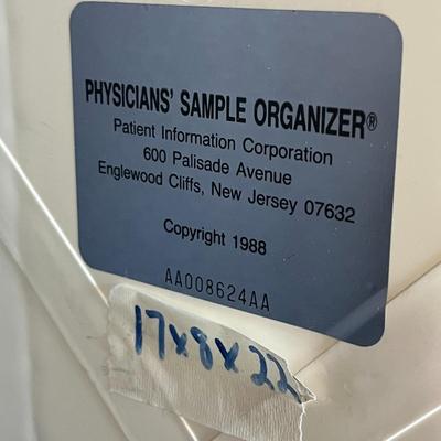 Physicians Sample Organizer