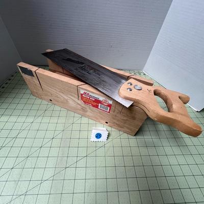 ACE Mitre Box Wooden with Disston Back Saw Model K-1
