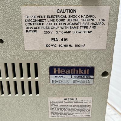 HeathKit ET-3200 Digital Design Experimenter - WHITE