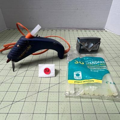 Thermogrip Glue Gun & Multitemp Glue Sticks