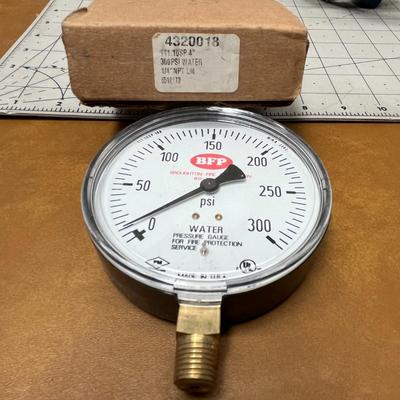 Water Pressure Gauge