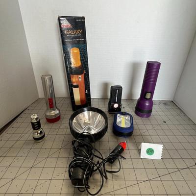 Set of 7 Multipurpose Lamps & Flashlights