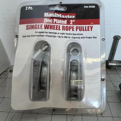 Clamp Screw Splitting Wedge and Hose Clamps