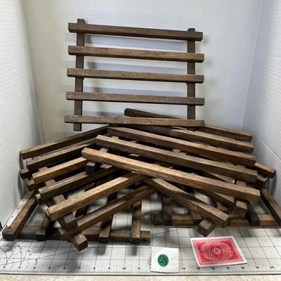 Wood Carver Handmade Stand