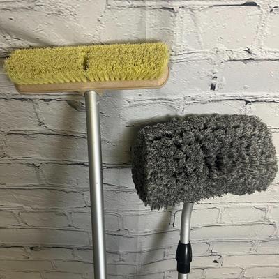 Hose End Cleaning Brushes