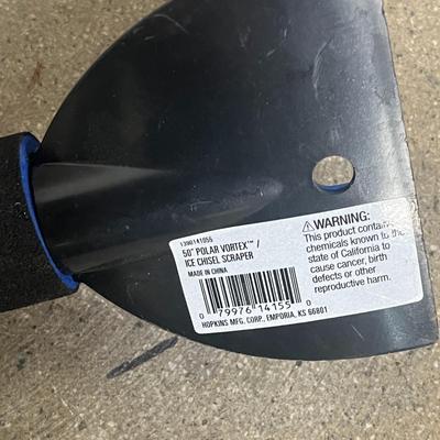 Crossover Extendable Snow Brush Broom Integrated Ice Scraper