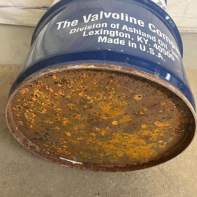 16 Gal Valvoline Instant Oil Barrel
