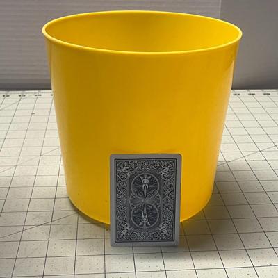 Sterilite White Plastic And small yellow Trash Can Bin