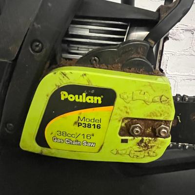 Poulan P3816 Gas Chainsaw with Case