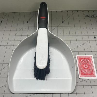 2 Set of Dust Pan with Brush