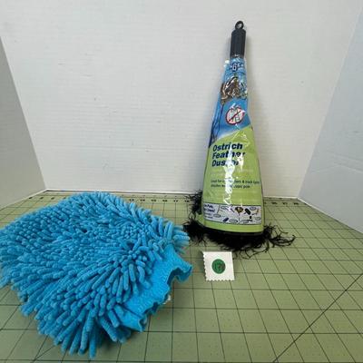 Ostrich Feather Duster with Cleaning Gloves
