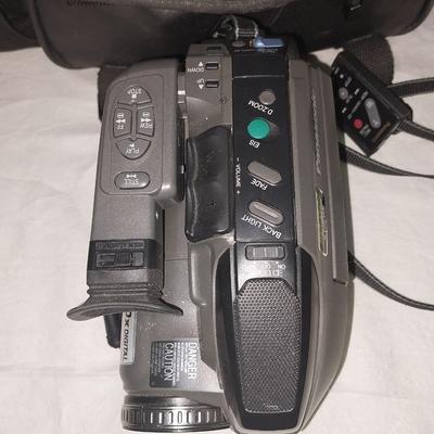 PANASONIC PALMSIGHT CAMCORDER WITH CARRY BAG, CHARGER AND MANUAL