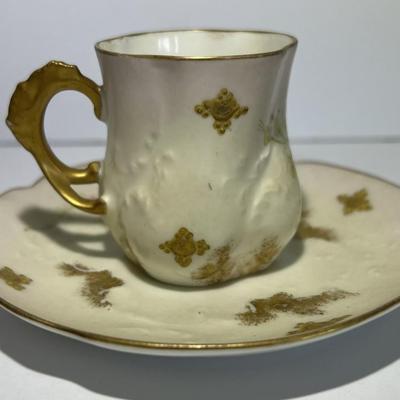 Antique Limoges France Depose Demitasse Cup & Saucer 2.25" x 4' in Good Preowned Condition.
