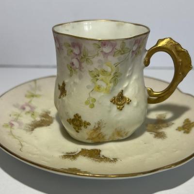 Antique Limoges France Depose Demitasse Cup & Saucer 2.25" x 4' in Good Preowned Condition.
