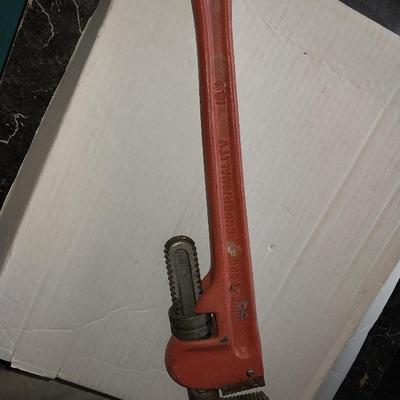 HAND TOOLS PIPE WRENCH-PIPE CUTTER-STAPLER AND FLASHLIGHT