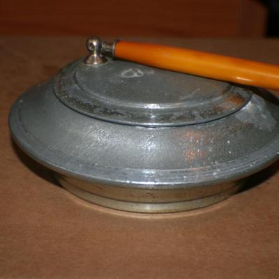 Metal Shaving Bowl with Mirrored Cover