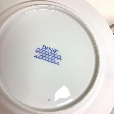236 Ten Dansk "Umbrian Flowers" 9" Luncheon Plates