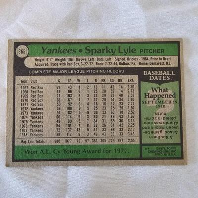 Topps 1979 & 1980 Baseball Card Sets in Binders (BO-JS)