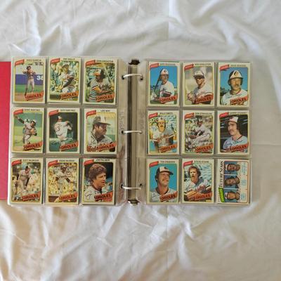 Topps 1979 & 1980 Baseball Card Sets in Binders (BO-JS)