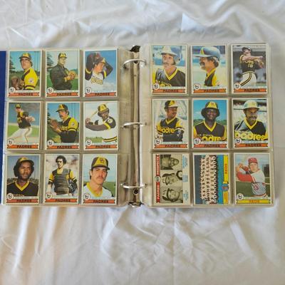 Topps 1979 & 1980 Baseball Card Sets in Binders (BO-JS)