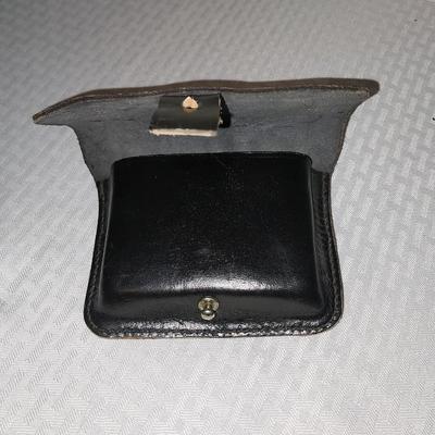 LEATHER US BELT POUCH AND POWDER FLASK