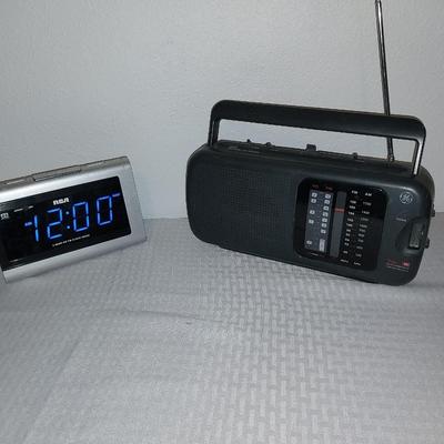 .GE 24 HOUR WEATHER PORTABLE RECEIVER AND RCA AM/FM 2 CHANNEL ALARM CLOCK
