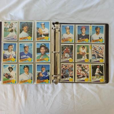 1984, 1985, 1986 Topps Baseball Cards in Binders (BO-JS)