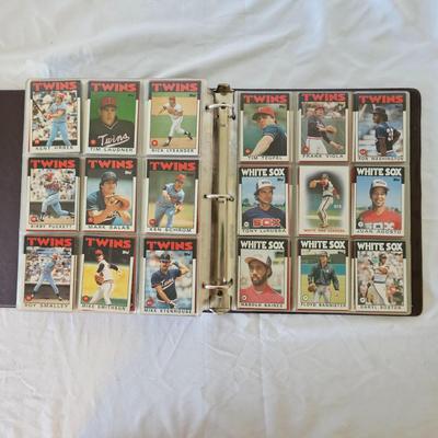 1984, 1985, 1986 Topps Baseball Cards in Binders (BO-JS)