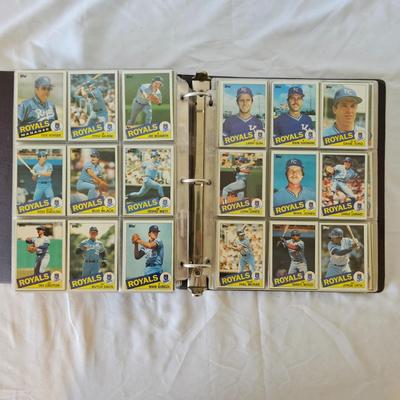 1984, 1985, 1986 Topps Baseball Cards in Binders (BO-JS)