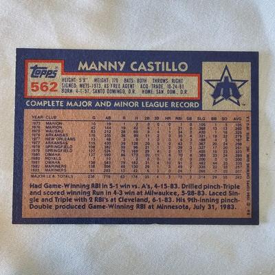 1984, 1985, 1986 Topps Baseball Cards in Binders (BO-JS)