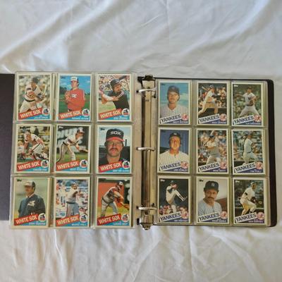 1984, 1985, 1986 Topps Baseball Cards in Binders (BO-JS)