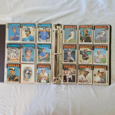 1984, 1985, 1986 Topps Baseball Cards in Binders (BO-JS)