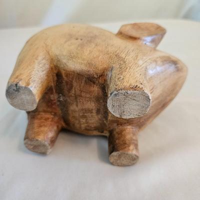 Pigs, Pigs and More Pigs! (LR-DW)