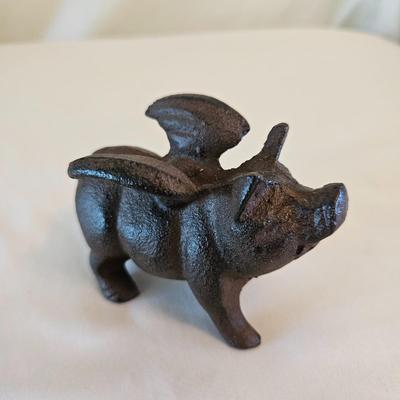 Pigs, Pigs and More Pigs! (LR-DW)