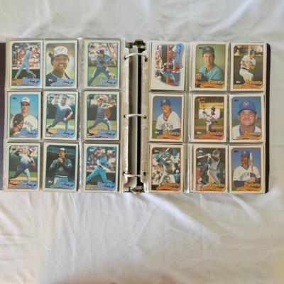 1987, 1988, 1989 Topps Baseball Cards in Binders (BO-JS)