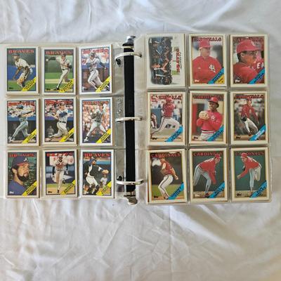 1987, 1988, 1989 Topps Baseball Cards in Binders (BO-JS)