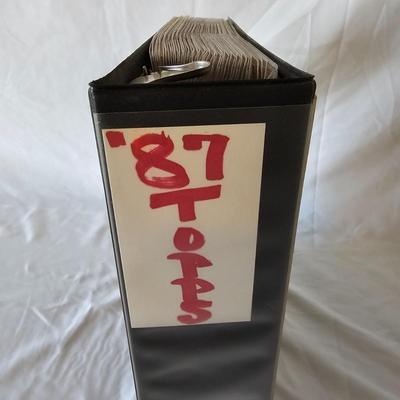 1987, 1988, 1989 Topps Baseball Cards in Binders (BO-JS)