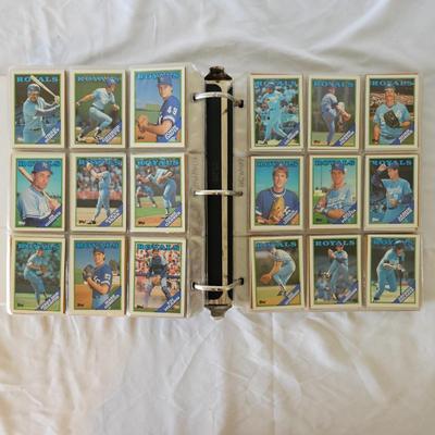 1987, 1988, 1989 Topps Baseball Cards in Binders (BO-JS)